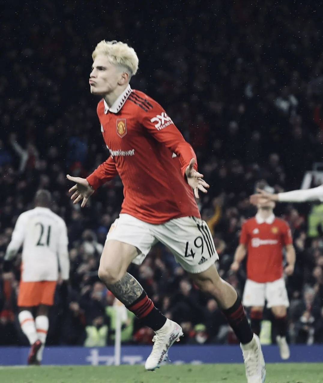 今晚足总杯传出新动向,印第安纳步行者队长鼓劲,管理层表态——目标明确,赛程密集仍需轮换的简单介绍 今晚足总杯传出新动向,印第安纳步行者队长鼓劲,管理层表态——目标明确,赛程密集仍需轮换的简单介绍