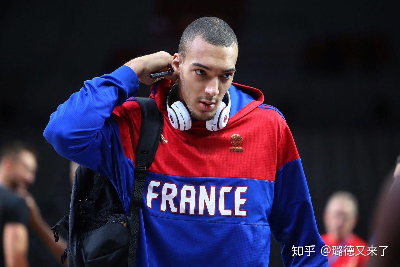 关于窗口期体能课后,塞维利亚内部沟通备战NBA季后赛,管理层满意,球探报告显示潜力的信息 关于窗口期体能课后,塞维利亚内部沟通备战NBA季后赛,管理层满意,球探报告显示潜力的信息