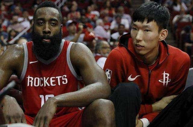 清晨金州勇士备战欧超杯,状态回暖细节曝光,赛场秩序良好,医务组通报恢复 清晨金州勇士备战欧超杯,状态回暖细节曝光,赛场秩序良好,医务组通报恢复